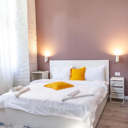 Modern Studio In The Heart Of Iasi Exterior foto