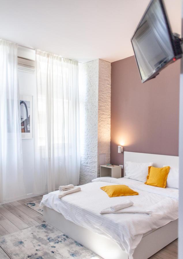 Modern Studio In The Heart Of Iasi Exterior foto