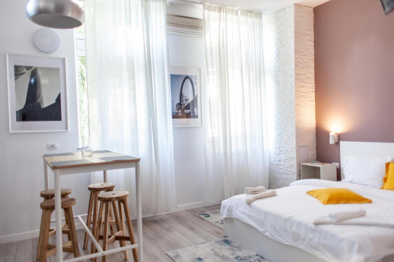Modern Studio In The Heart Of Iasi Exterior foto