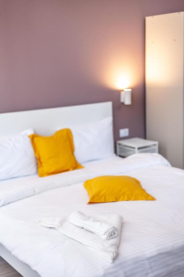 Modern Studio In The Heart Of Iasi Exterior foto